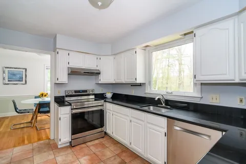 $1,129,000 | 20 Eastleigh Lane, Natick, MA 01760