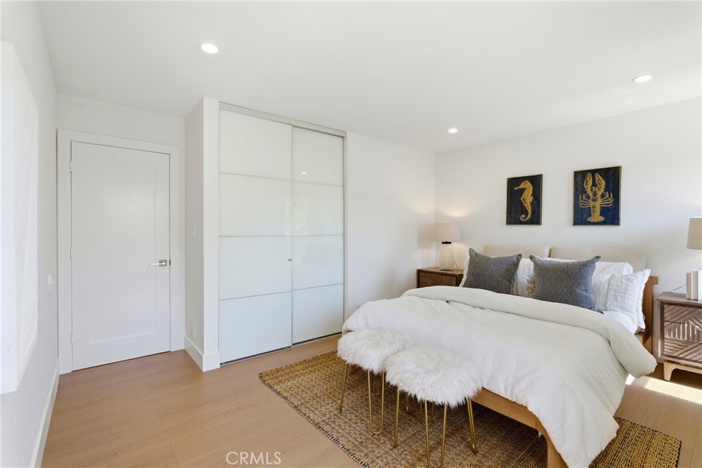 41 Seton Road Irvine, CA 92612 - Photo 19 of 51 Second bedroom