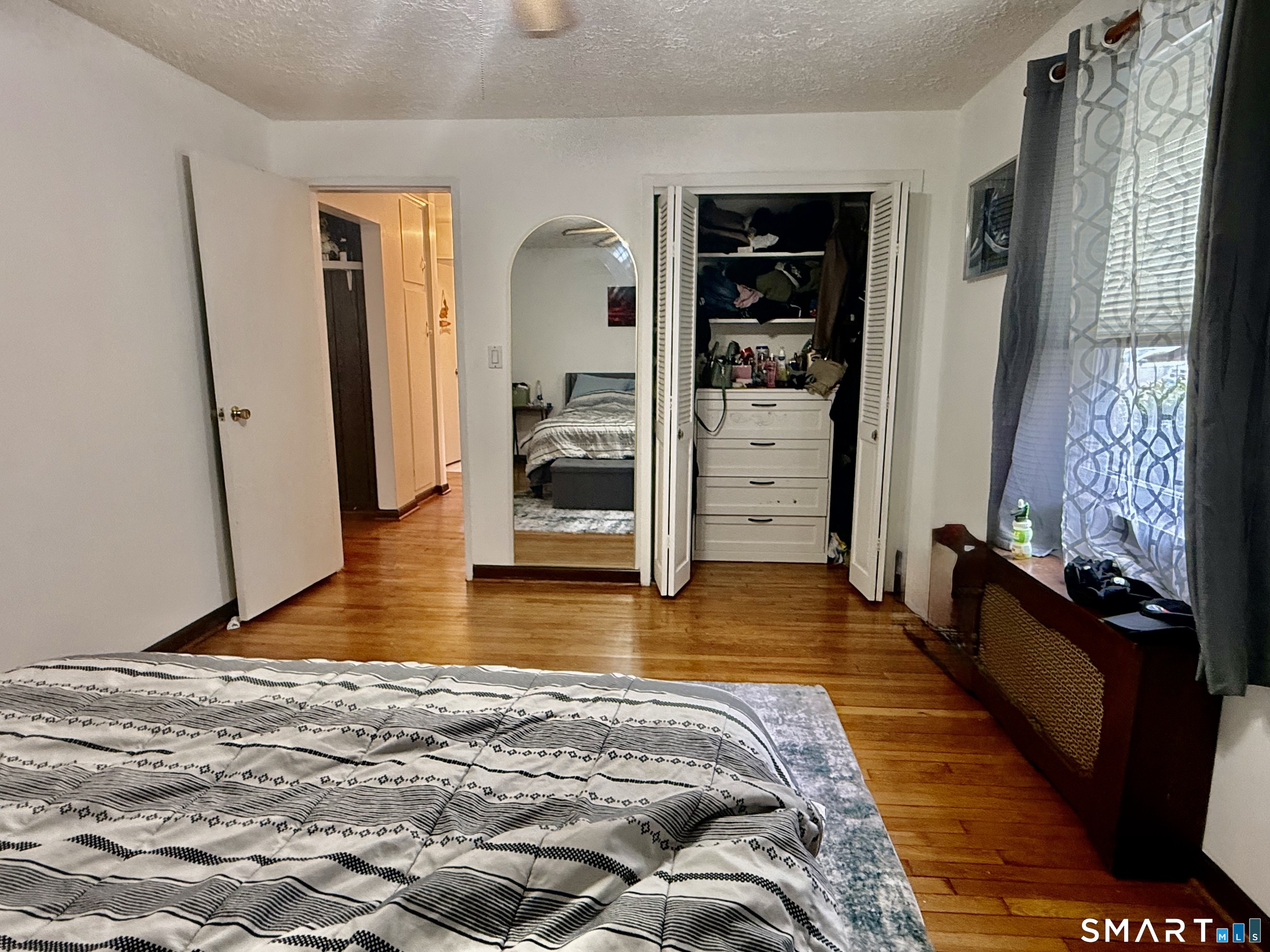 231 Seaton Road, Unit 2 Stamford, CT 06902 - Photo 20 of 39 Spacious Primary Bedroom with a Spacious Closet