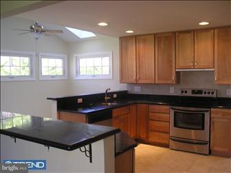 1004 Rymill Run Cherry Hill, NJ 08003 - Photo 2 of 6 Kitchen