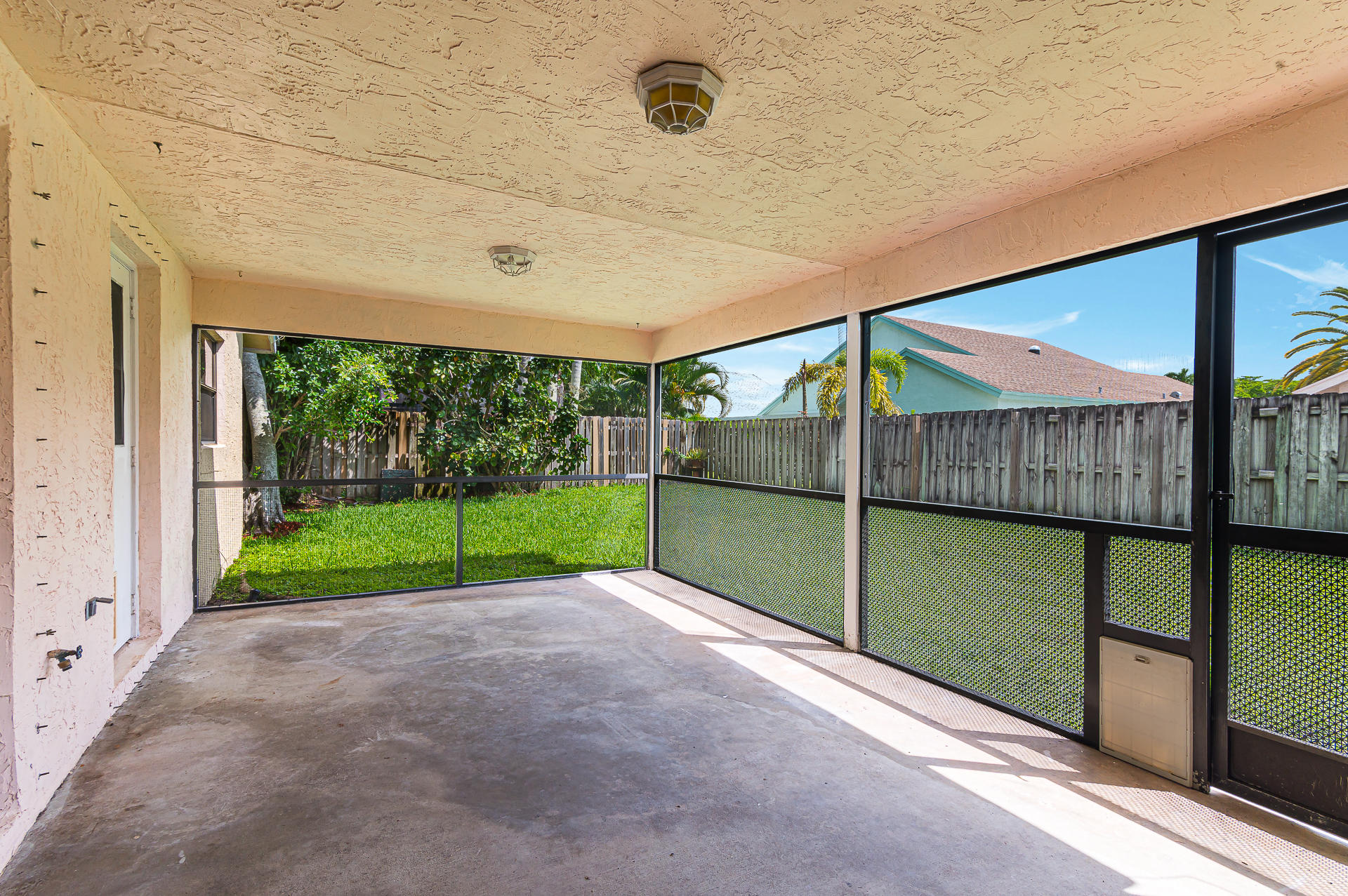 22502 Grouper Court Boca Raton, FL 33428 - Photo 17 of 20 photo-16