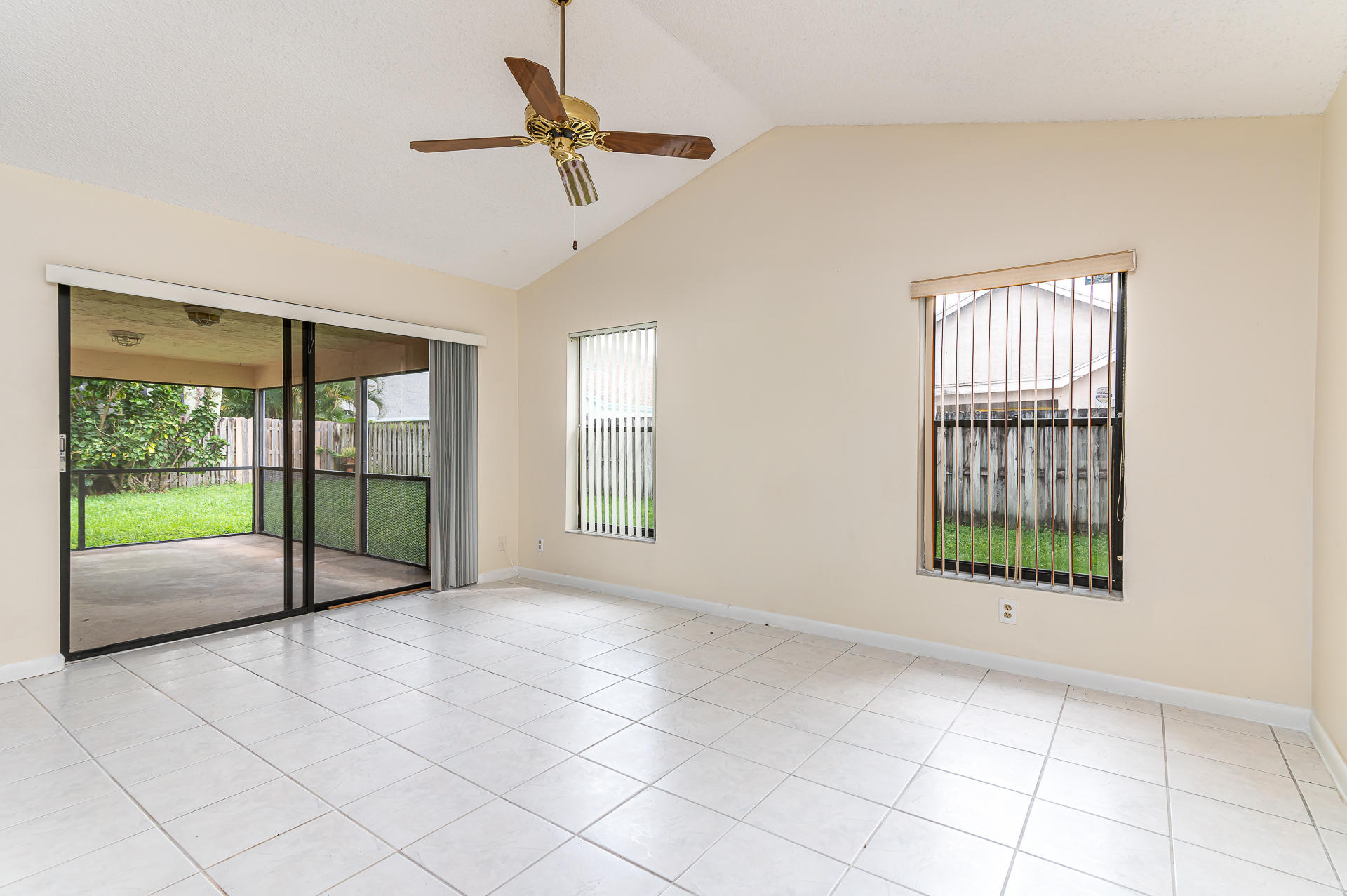 22502 Grouper Court Boca Raton, FL 33428 - Photo 6 of 20 photo-5