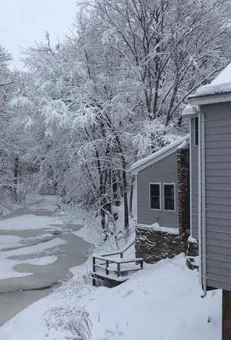 $1,200,000 | 21 Mill Road, Falmouth, ME 04105