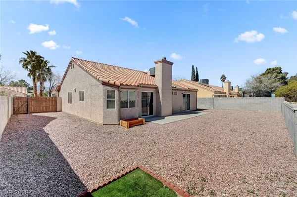 $1,895 | 5032 Drummond Road, Las Vegas, NV 89130