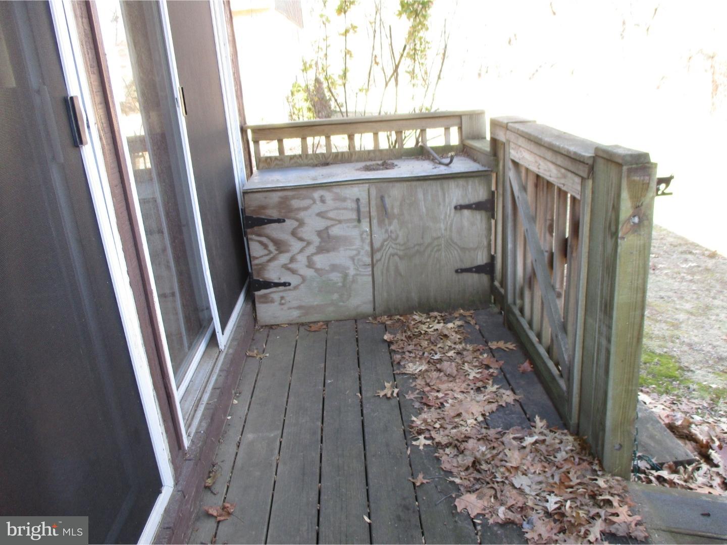 470 Dresher Road, Unit B1 Horsham, PA 19044 - Photo 15 of 17 Deck