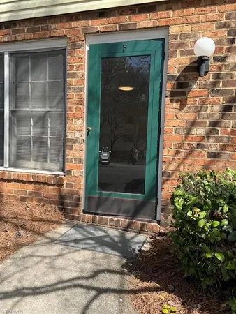 $79,479 | 2810 Pelham Place, Unit F, Winston-Salem, NC 27106