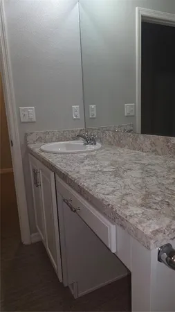 $2,300 | 11505 Southern Creek Drive, Gibsonton, FL 33534