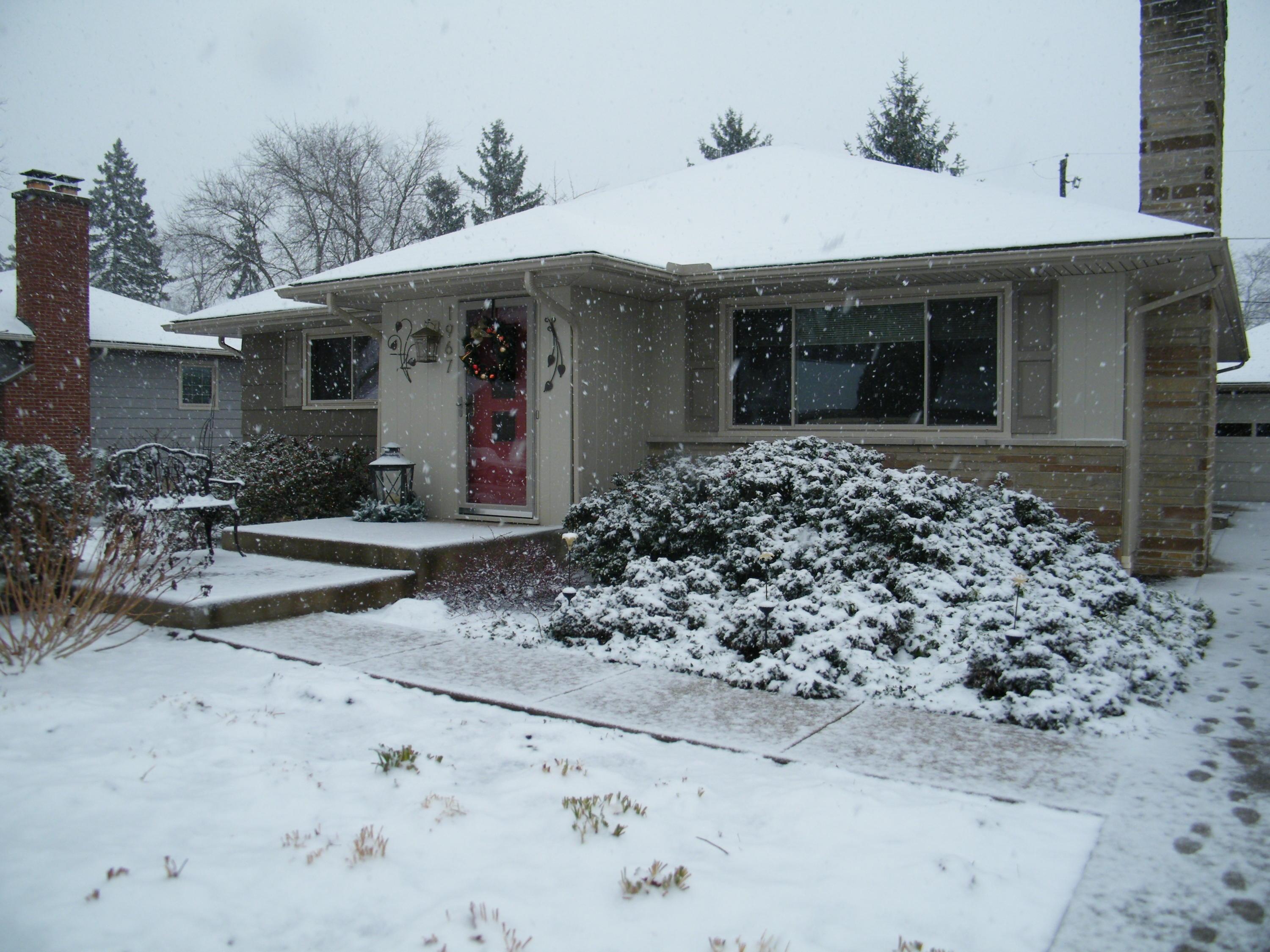 1967 Jervis Road Columbus, OH 43221 - Photo 2 of 60 Gallery Image 2