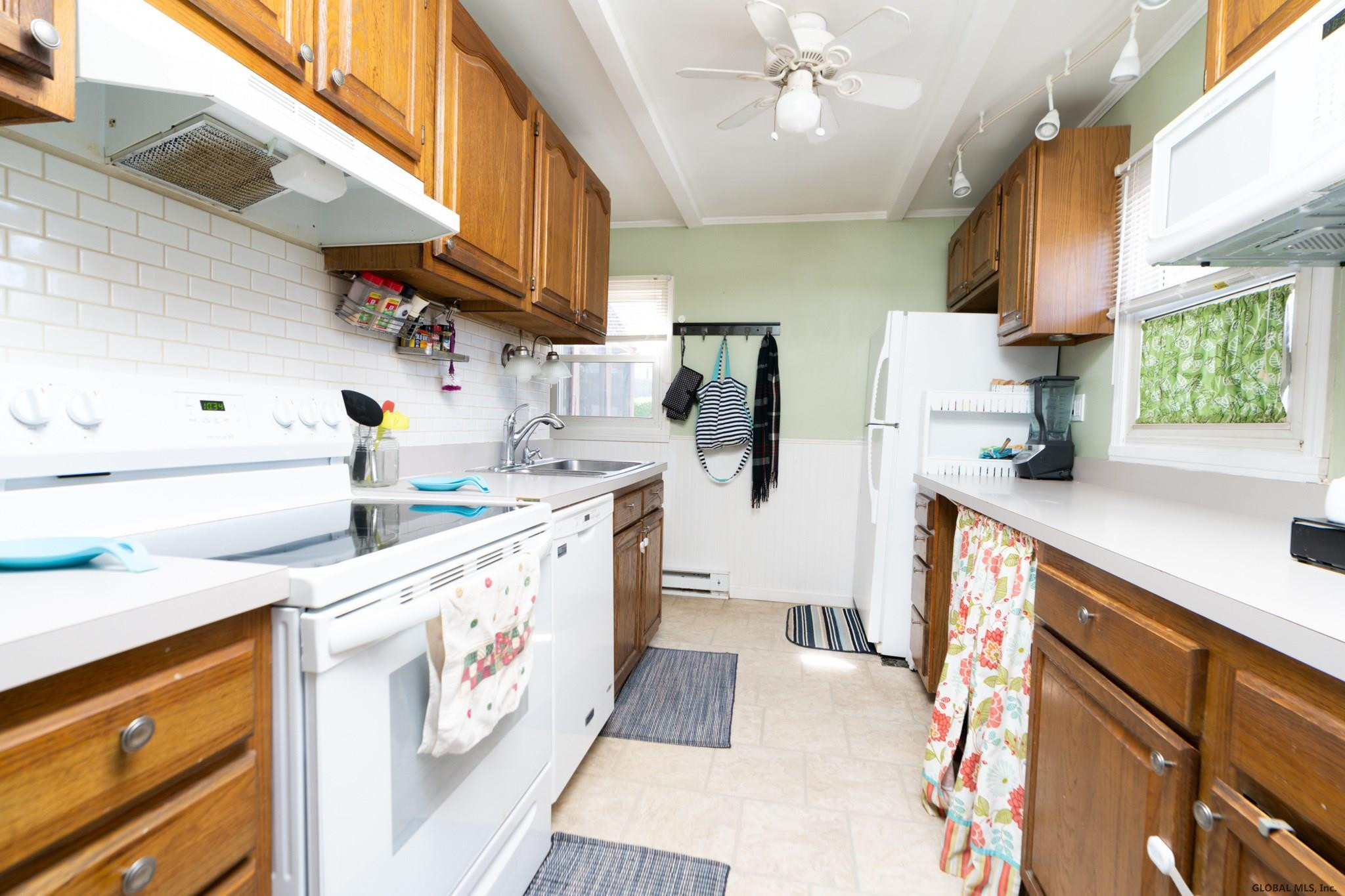 212 Madison Avenue Rensselaer, NY 12144 - Photo 9 of 26 Photo 9