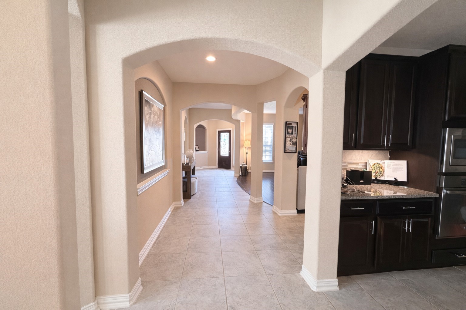 111 Meadow Ridge Way Clute, TX 77531 - Photo 16 of 17 View from kitchen area to the front door