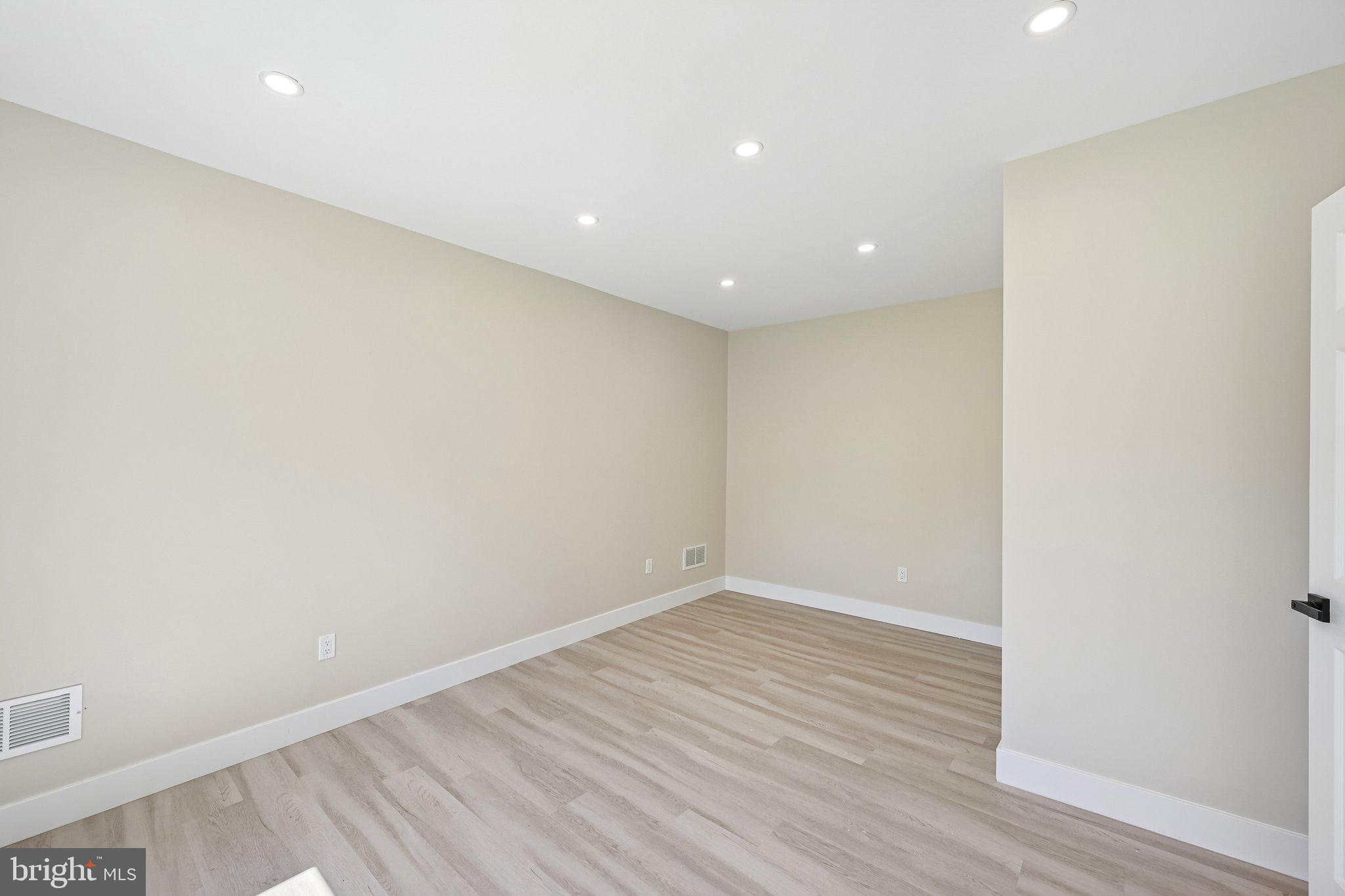 2470 South Main Road Vineland, NJ 08360 - Photo 24 of 61