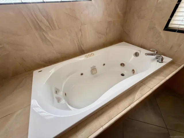 $6,900 | 12665 Sundance Avenue, San Diego, CA 92129