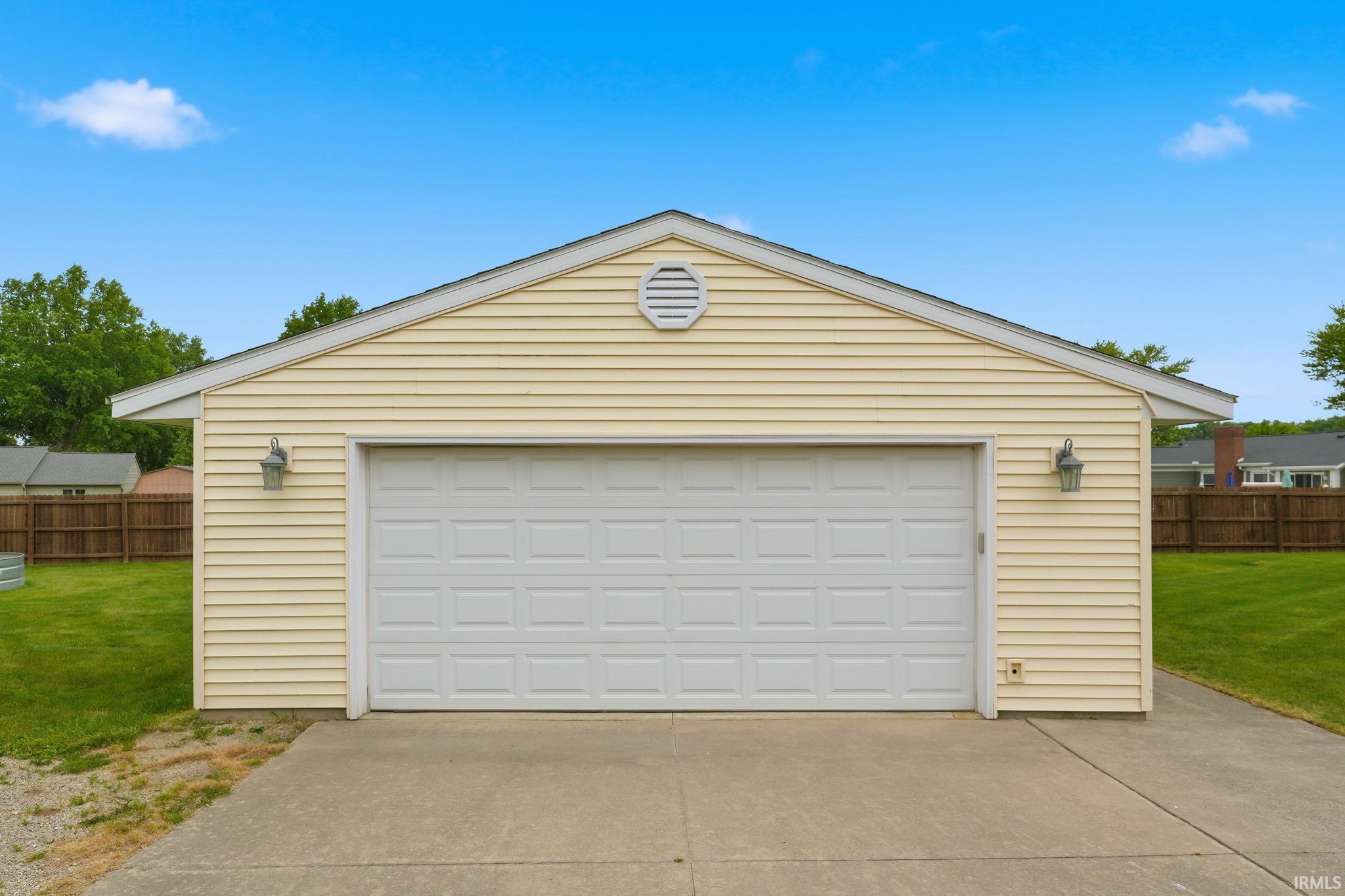 14509 Ridgecrest Drive Leo, IN 46765 - Photo 7 of 38