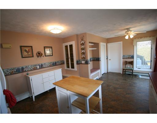 1113 Chase Road Bangor, ME 04401 - Photo 6 of 17 Kitchen.
