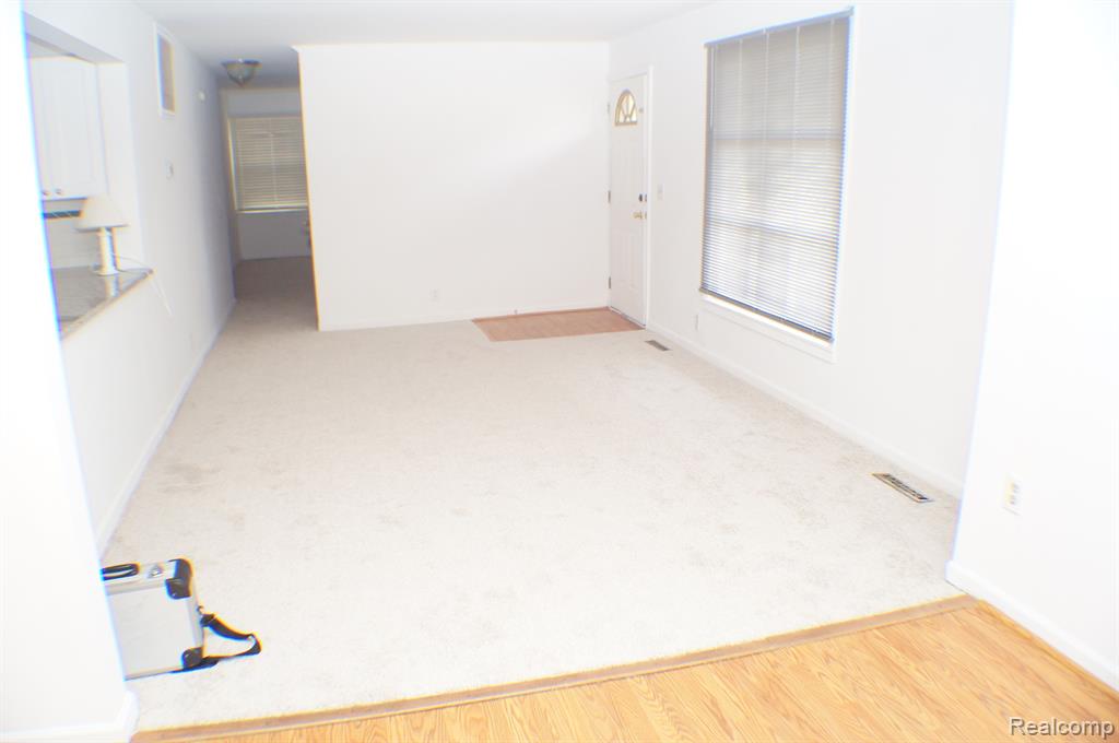 301 Nawakwa Road Rochester Hills, MI 48307 - Photo 17 of 51
