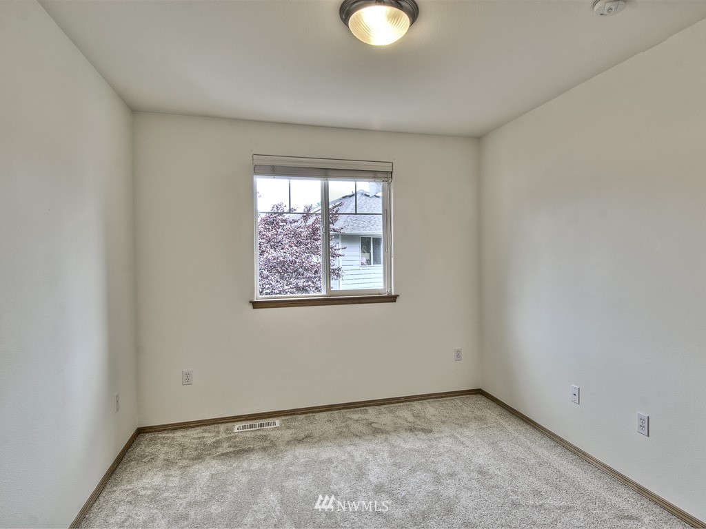 18332 8th Avenue Southeast Bothell, WA 98012 - Photo 11 of 14 Gallery Image 11