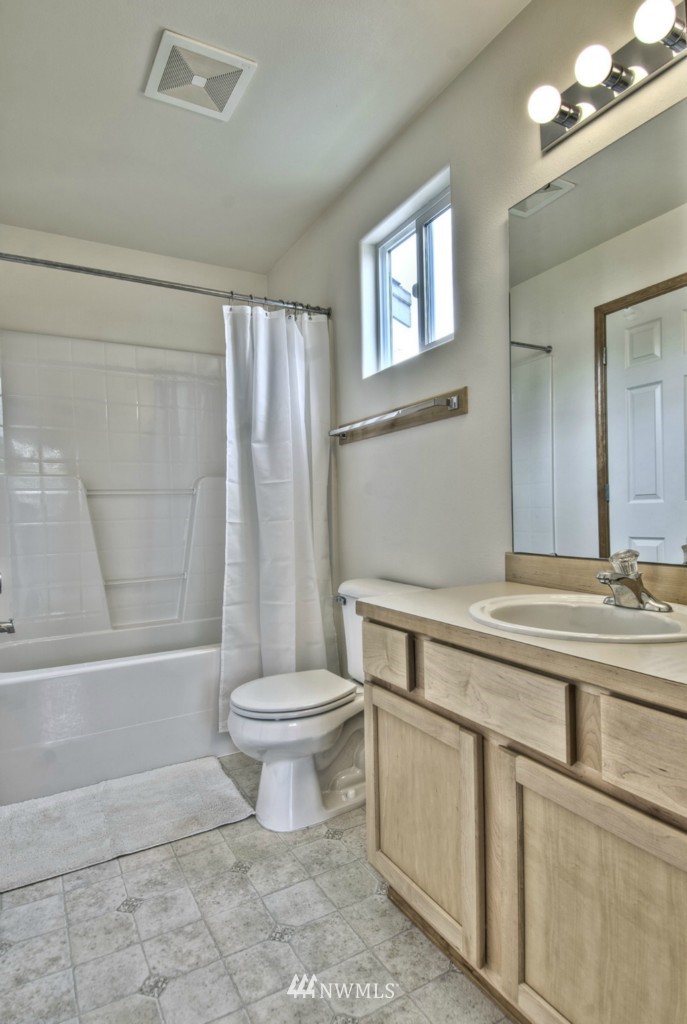 18332 8th Avenue Southeast Bothell, WA 98012 - Photo 10 of 14 Gallery Image 10