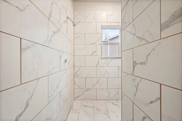 $1,650 | 2875 Conveyor Drive, Unit B, Burleson, TX 76028