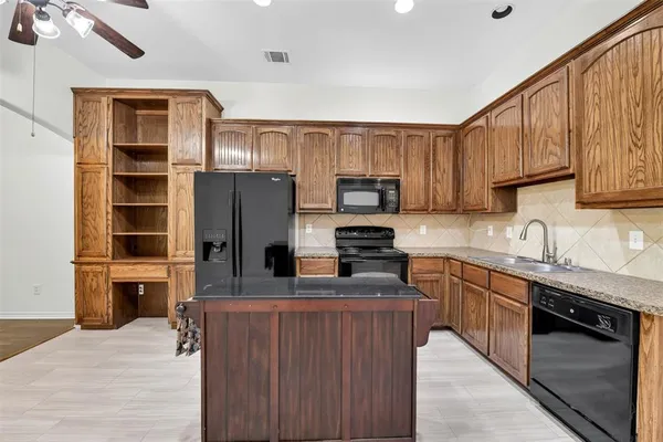 $1,950 | 2153 Colby Lane, Wylie, TX 75098