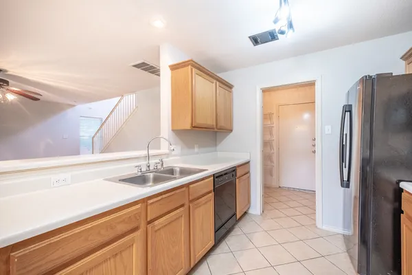 $1,825 | 15509 Miss Adrienne's Path, Pflugerville, TX 78660