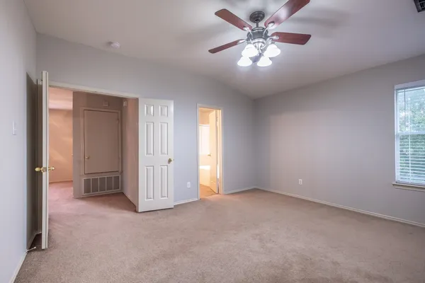 $1,825 | 15509 Miss Adrienne's Path, Pflugerville, TX 78660