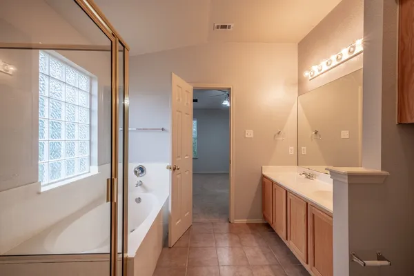 $1,825 | 15509 Miss Adrienne's Path, Pflugerville, TX 78660