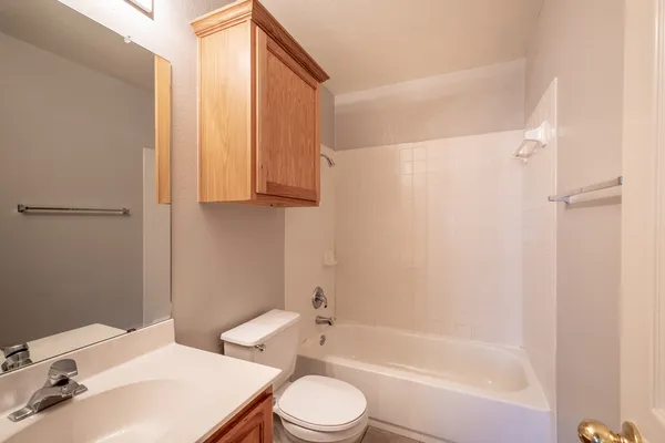 $1,825 | 15509 Miss Adrienne's Path, Pflugerville, TX 78660