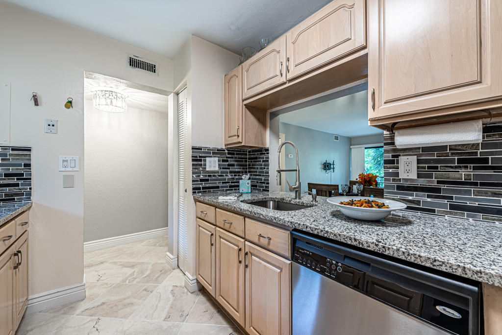 912 Southwest 9th St Circle, Unit 103 Boca Raton, FL 33486 - Photo 10 of 27 MSL_4593-HDR