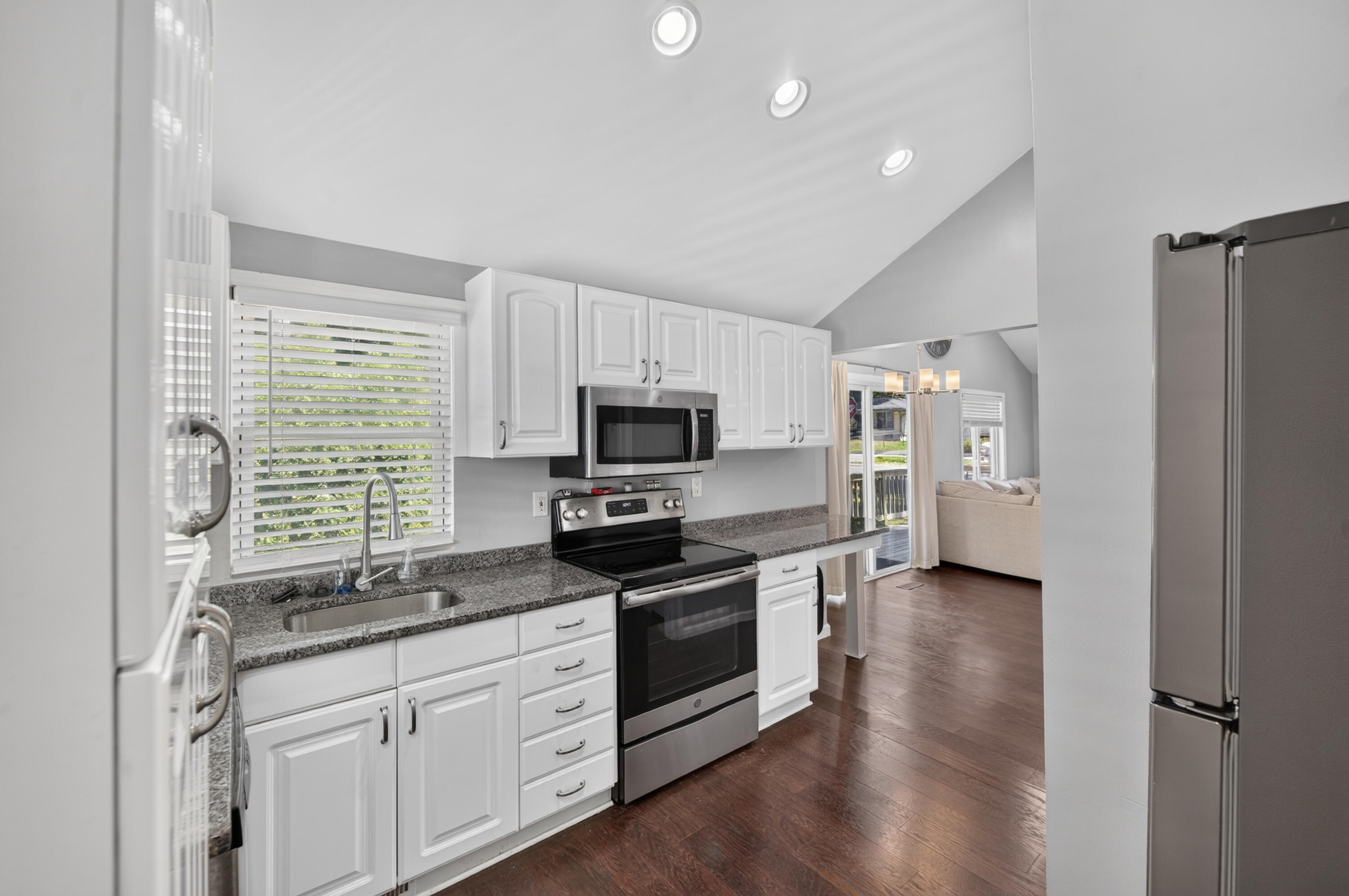 09-571-Crescent-Lake-Rd-Waterford-Townsh