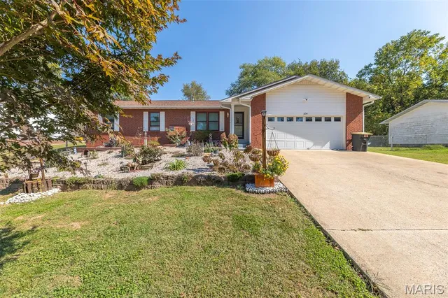 $219,900 | 104 South Green Street, Doniphan, MO 63935