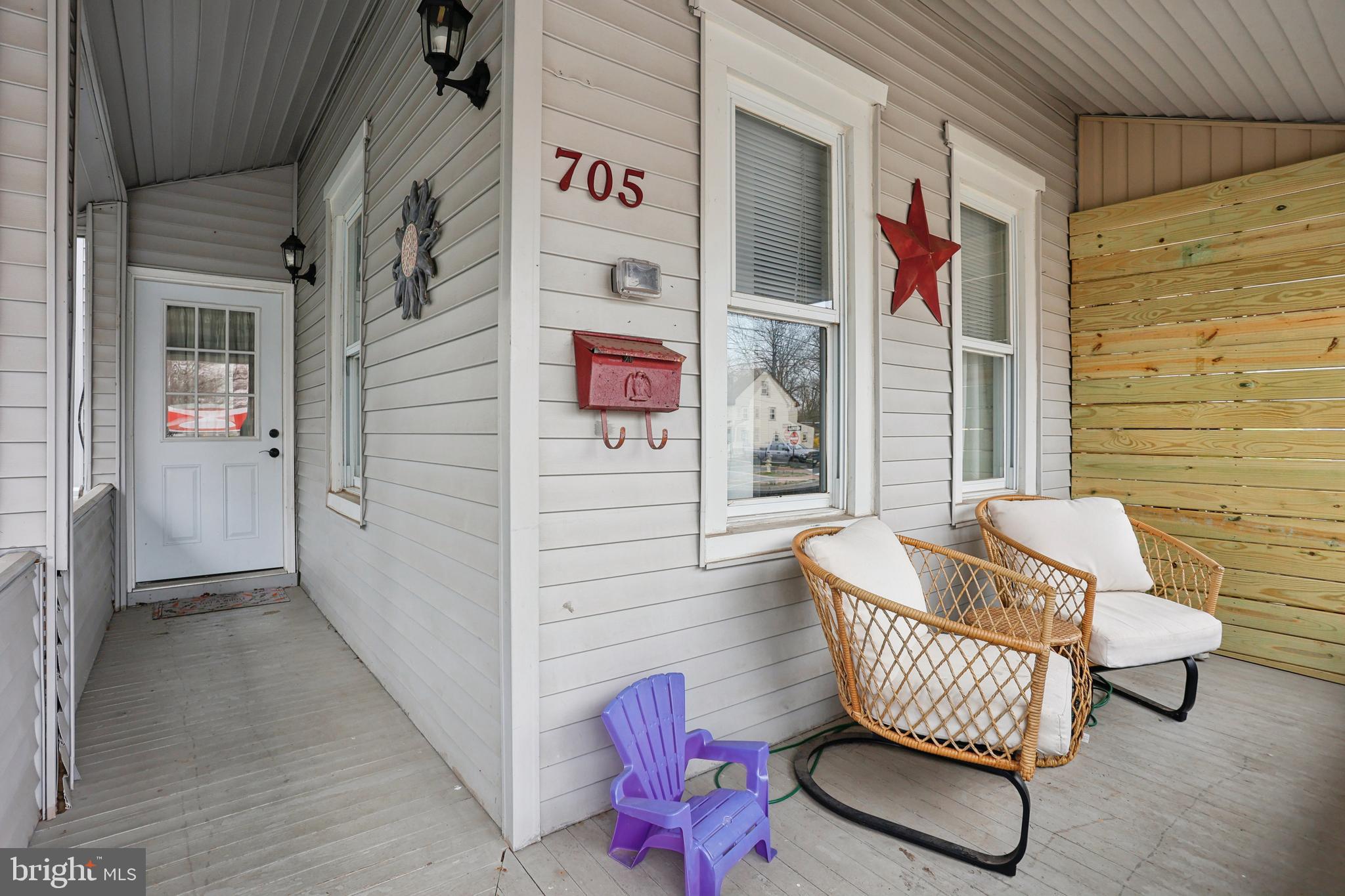 705 Burlington Avenue Delanco, NJ 08075 - Photo 3 of 41