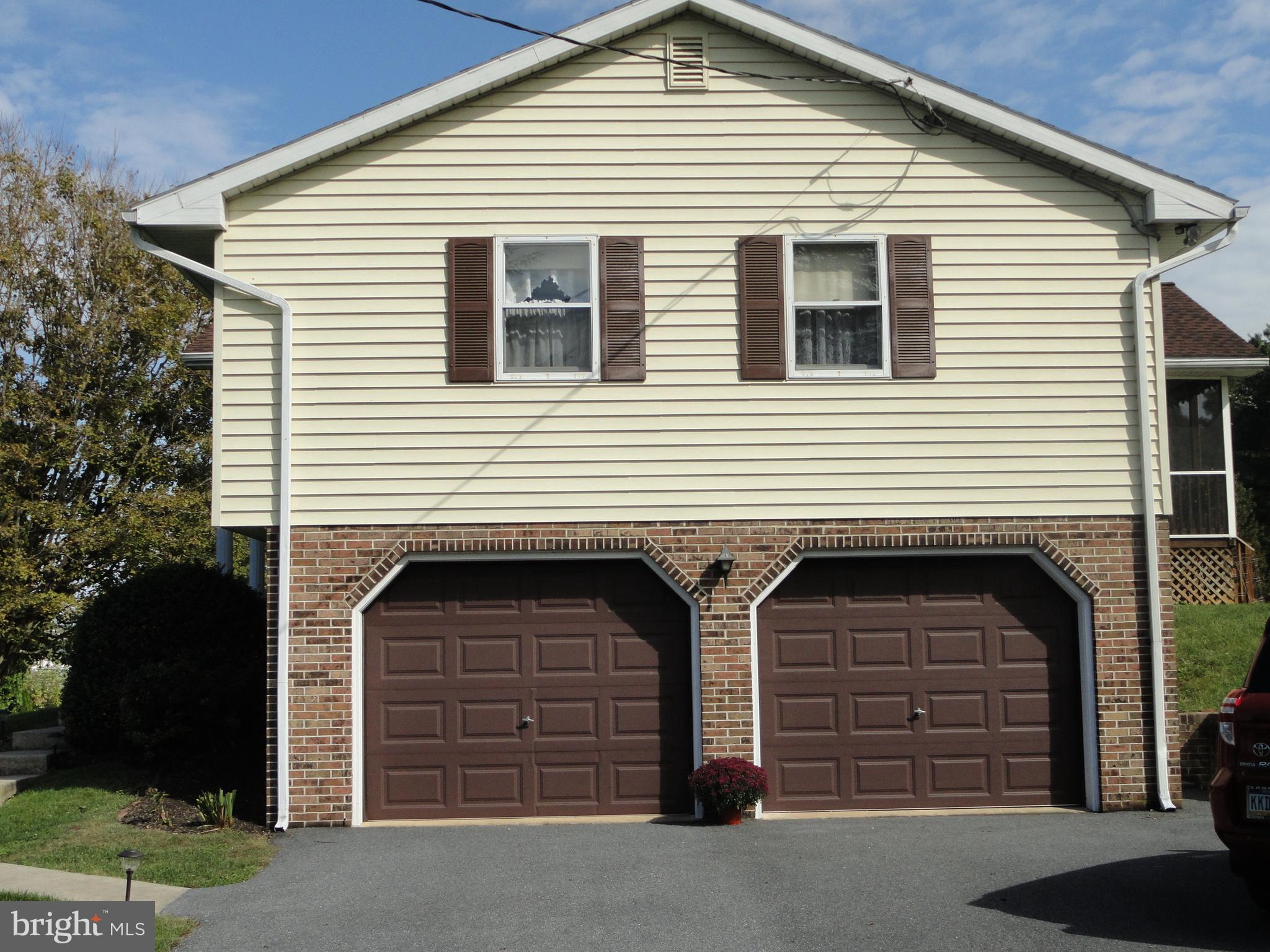 1439 Drager Road Columbia, PA 17512 - Photo 5 of 33 Gallery Image 5
