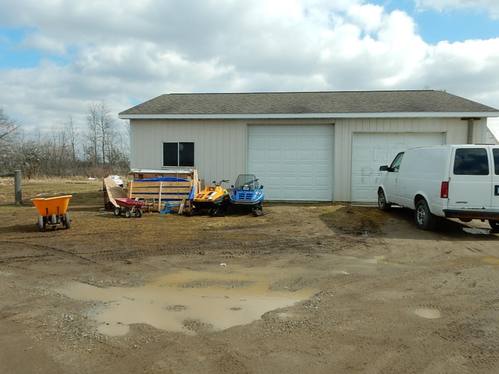 7640 Nickleplate Road Muir, MI 48860 - Photo 23 of 41 Pole Barn