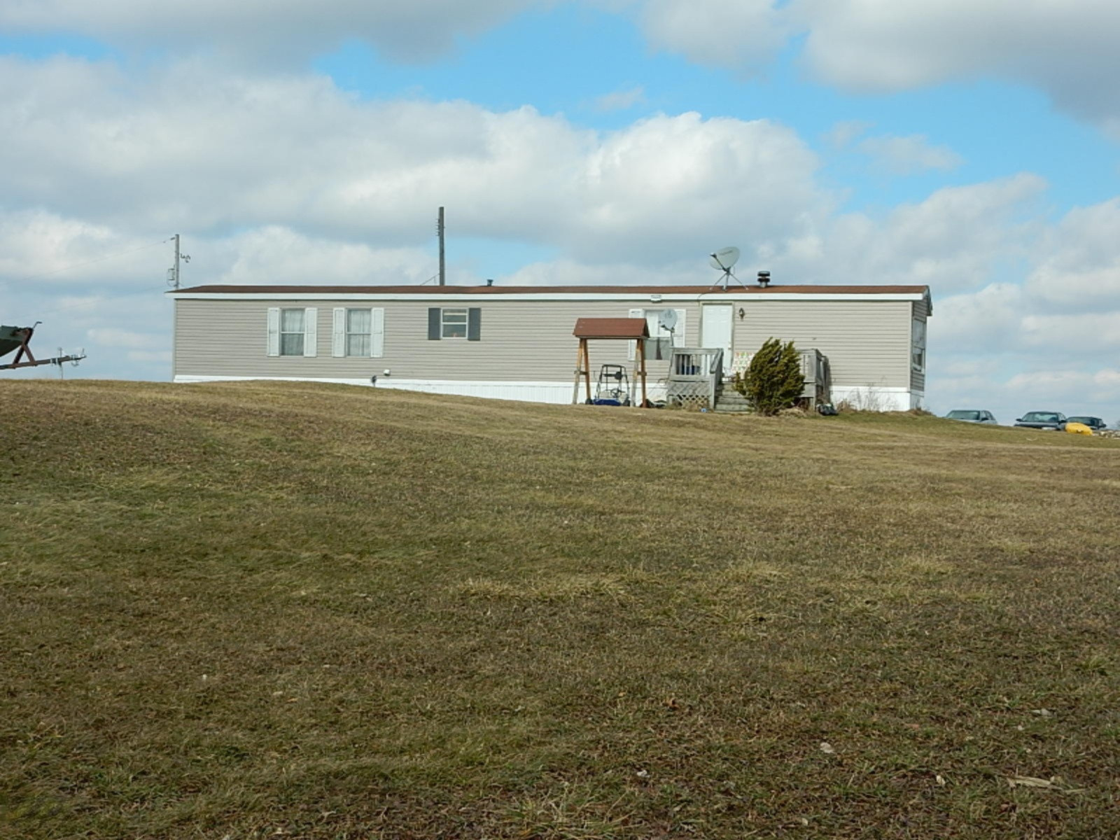 7640 Nickleplate Road Muir, MI 48860 - Photo 27 of 41 Rear view of home