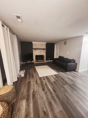 $3,500 | 264 Lincoln Drive, Bartlett, IL 60103