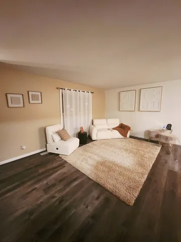 $3,500 | 264 Lincoln Drive, Bartlett, IL 60103