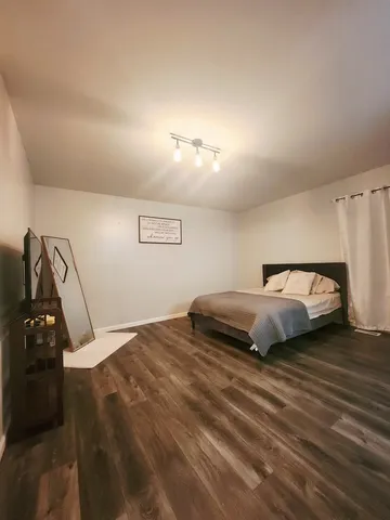 $3,500 | 264 Lincoln Drive, Bartlett, IL 60103