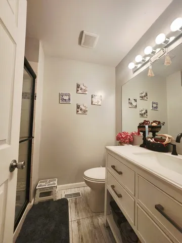 $3,500 | 264 Lincoln Drive, Bartlett, IL 60103