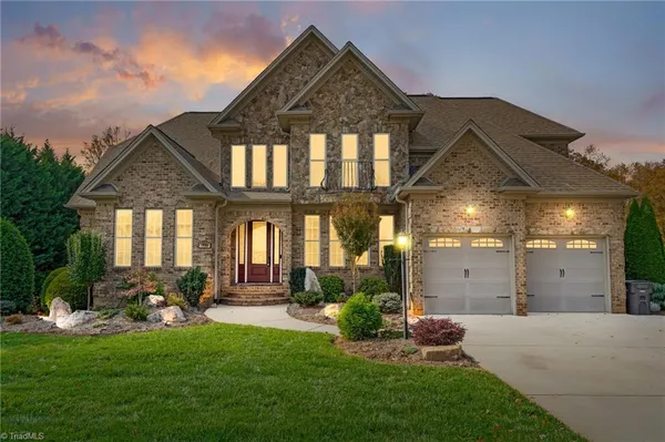 $742,900 | 1648 Olde Ridge Road, Pfafftown, NC 27040