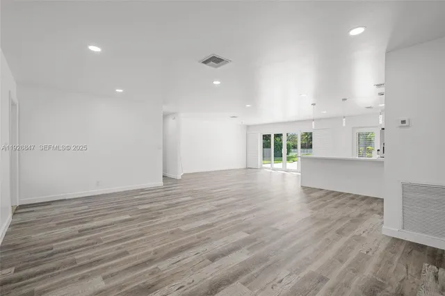 $6,700 | 14330 Southwest 16th Street, Davie, FL 33325