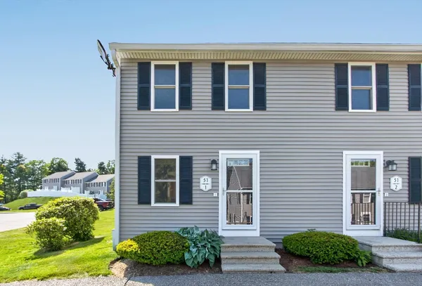 $260,000 | 51 Olde Colonial Drive, Unit 1, Gardner, MA 01440