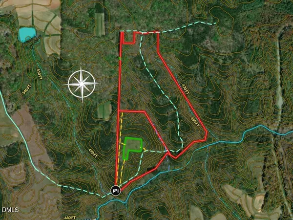 a view of a lush green field