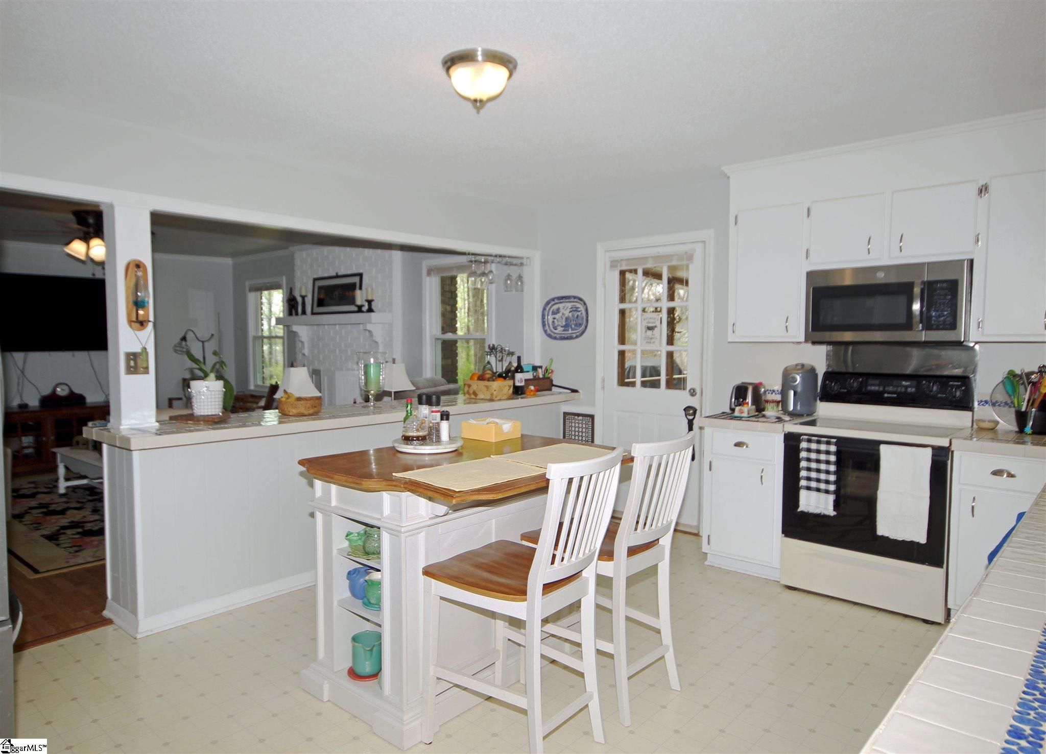 9 Ridgeline Drive Liberty, SC 29657 - Photo 8 of 36
