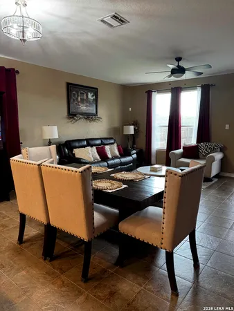 $2,400 | 114 Colonial Bluff, Universal City, TX 78148