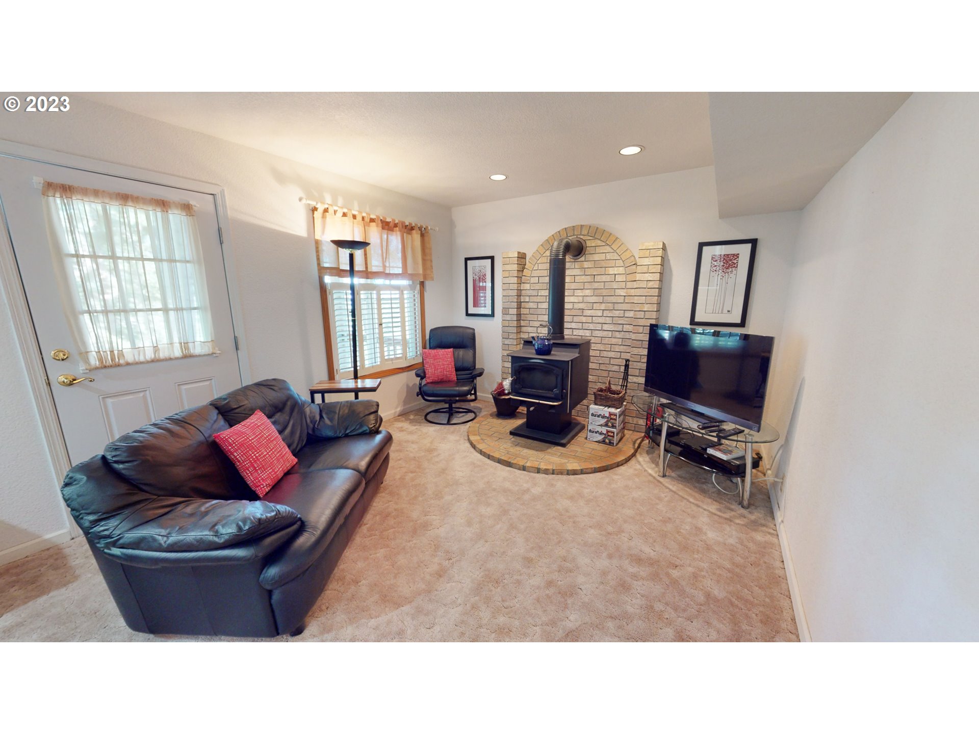 1855 Ridge View Drive Sutherlin, OR 97479 - Photo 25 of 43 Gallery Image 25