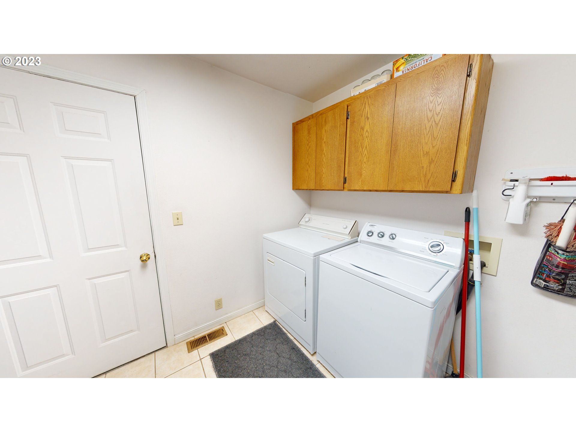 1855 Ridge View Drive Sutherlin, OR 97479 - Photo 5 of 43 Gallery Image 5