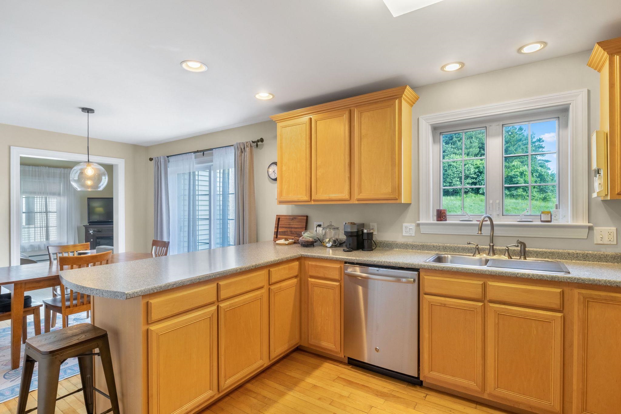 18 Morrison Lane Dover, NH 03820 - Photo 12 of 46