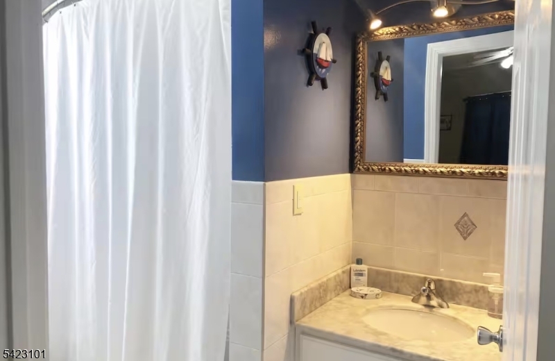 15 Tichenor Street, Unit 403 Newark, NJ 07114 - Photo 18 of 24