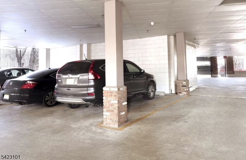 15 Tichenor Street, Unit 403 Newark, NJ 07114 - Photo 3 of 24