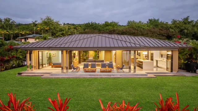 $2,400,000 | 78-7002 Ola Kino Street, Kailua-Kona, HI 96740